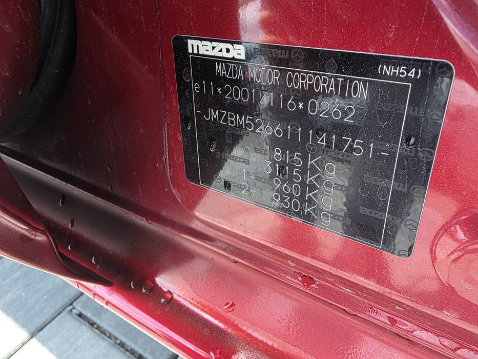 Mazda 3  2,0 Benzina 120 Cp.Bi-xenon posibilitatea rate trasport gratuit Garanție