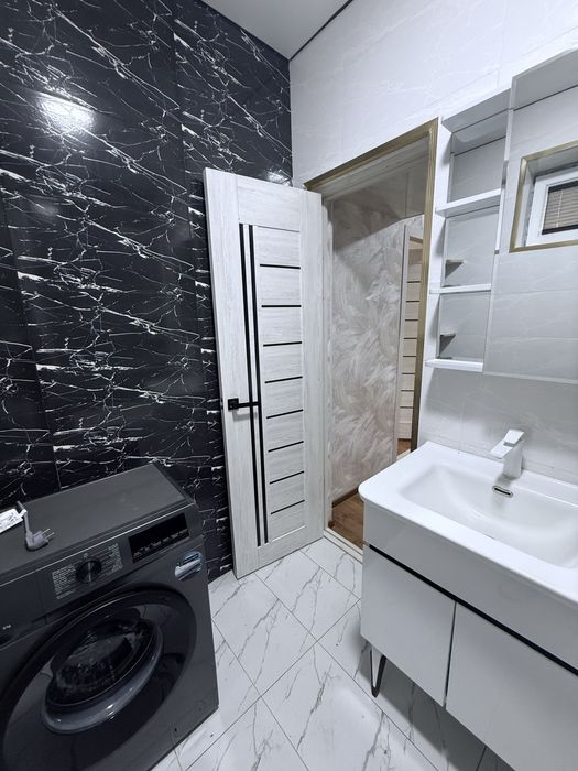 Таййор дом 2 хонали, Чиноз туманида