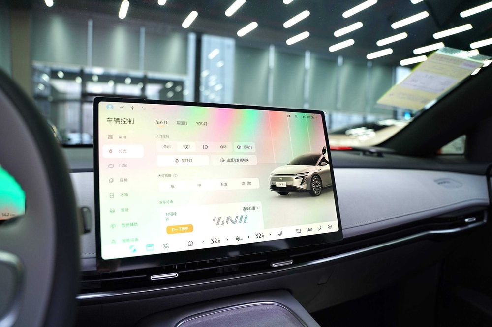 Nissan N7 2025 ev 520км yangi model