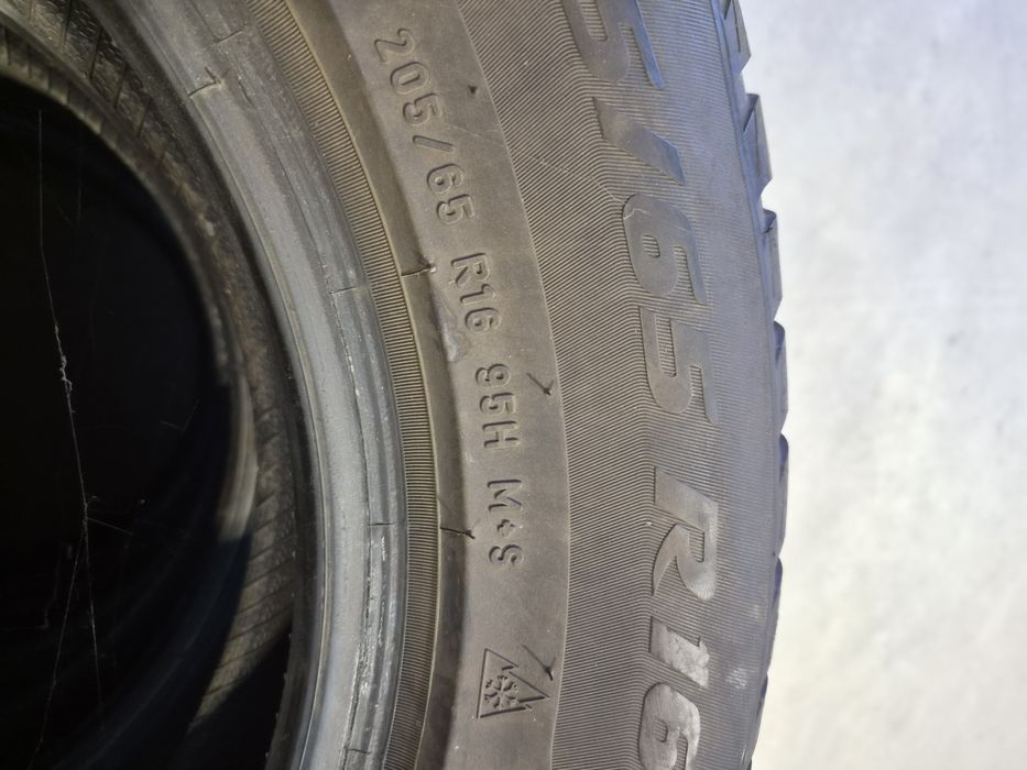Anvelope iarnă 205/65r16 pirelli