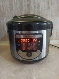 Продавам Мултикукър Delimano 18в1