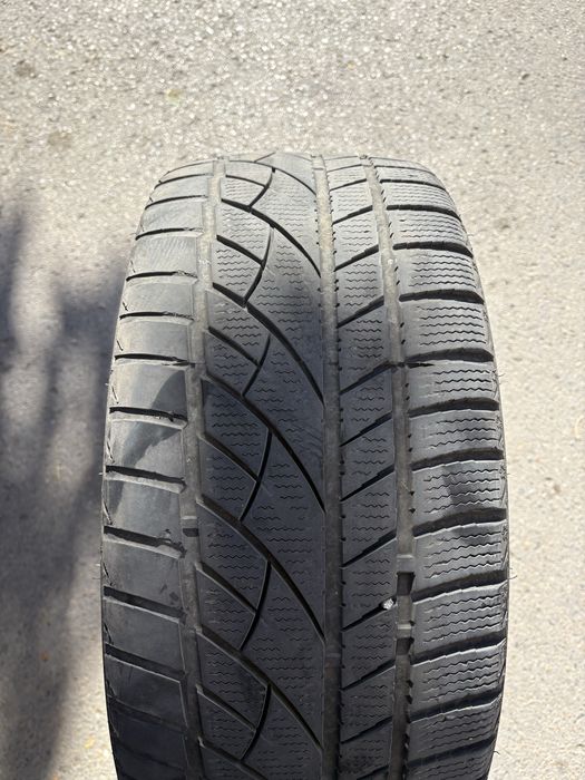 Зимни гуми 225/40/18
