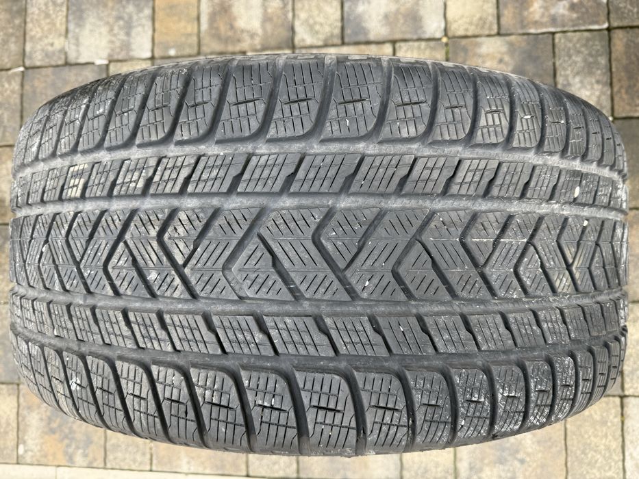 Mercedes Sport pacet 265/40 // 295/40/20 Комплект 1000лв