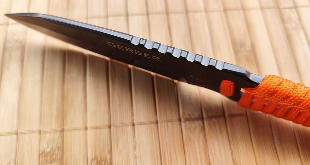 Туристически нож Paracord