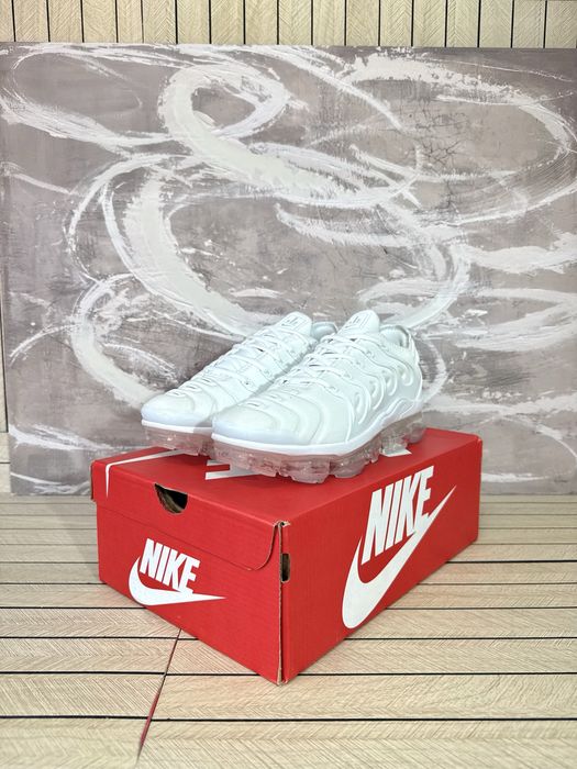 Nike Vapor Max Plus White