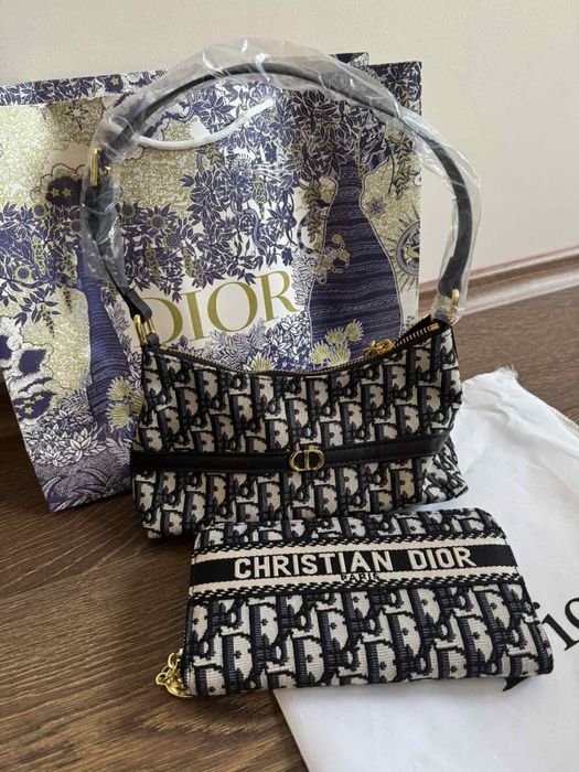 Комплект дамска чанта и протмоне Dior