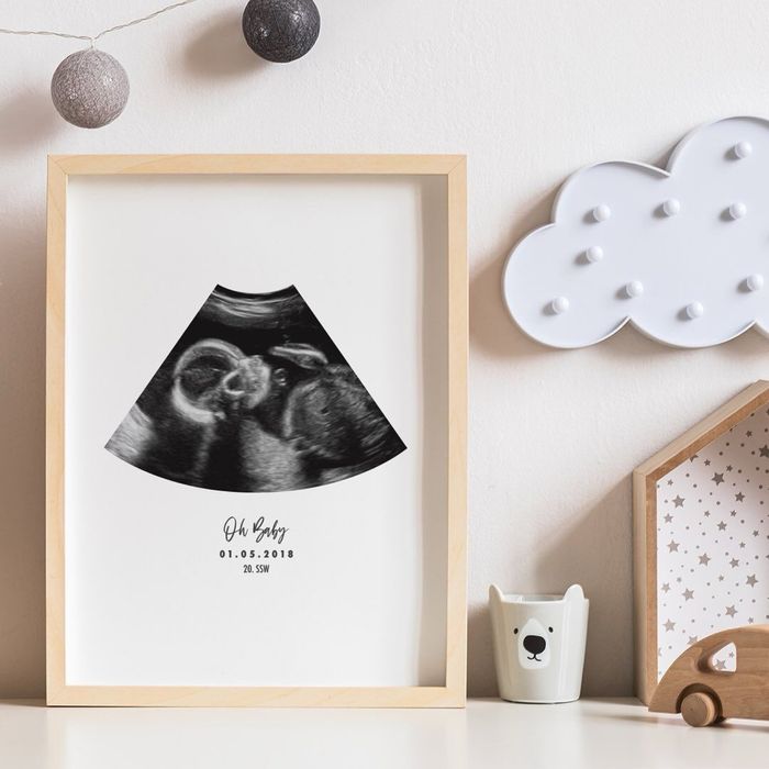 Изписване на Бебе. Подарък за бебе. Спомен. Годишнина.