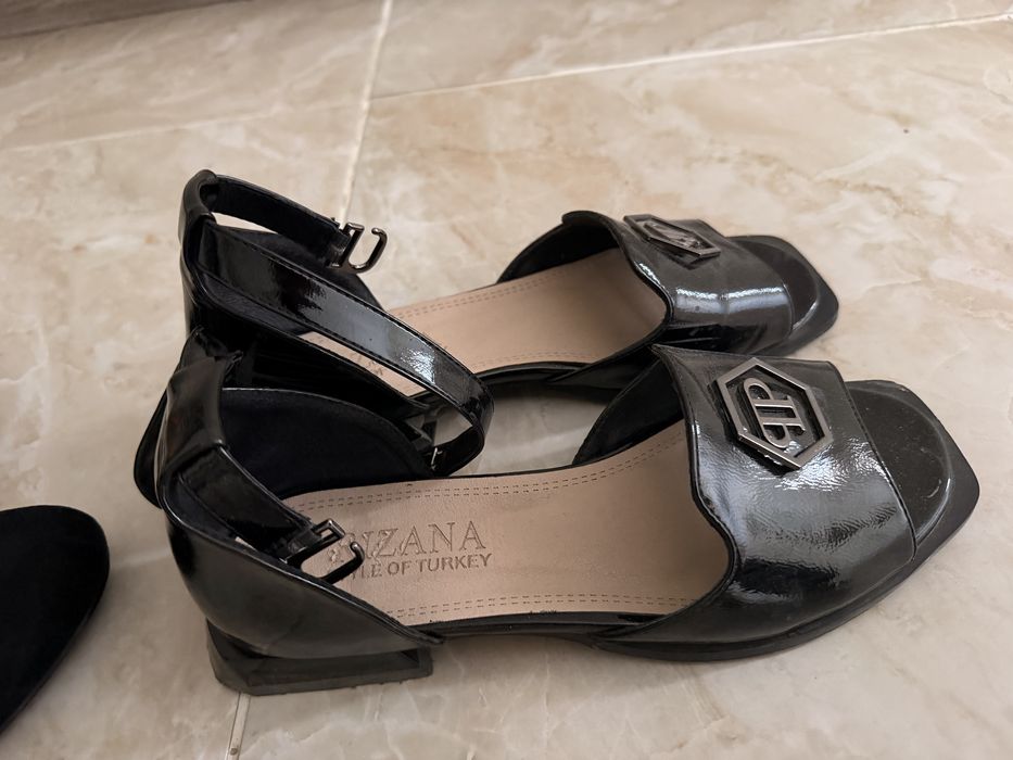 Туфли и босоножка Кулсарда