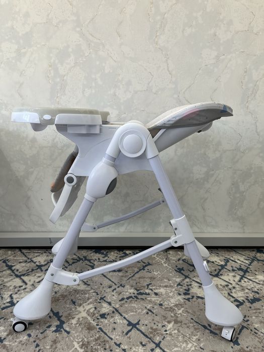 Детский стульчик для кормления