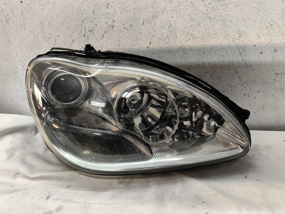 Оригинален фар Мерцедес 220  Mercedes S 220 Feis Bixenon