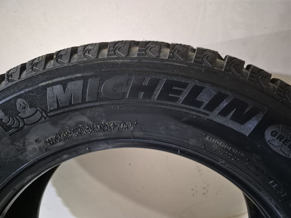 Авто Шины щипованный MISHELIN