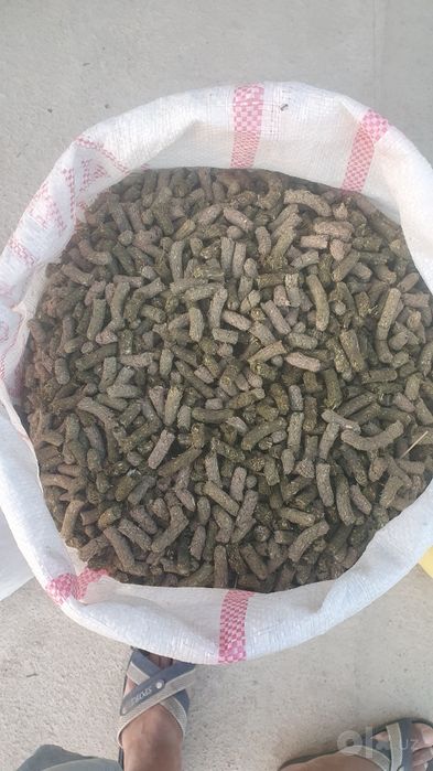 Chorva yemi (granula) — baliq, qoramol, ot va quyon uchun