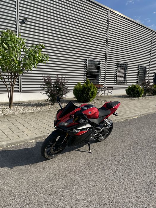 Urgent Yamaha yzf r125 2016 ABS