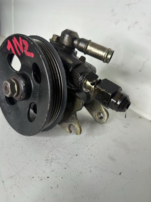 Насос гидроусилителя руля (ГУР) Toyota