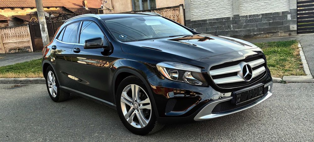 Mercedes-Benz GLA200, AUTOMAT, Piele, Padele