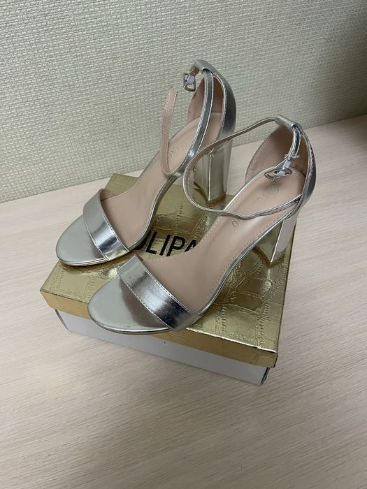 Туфли на каблуке