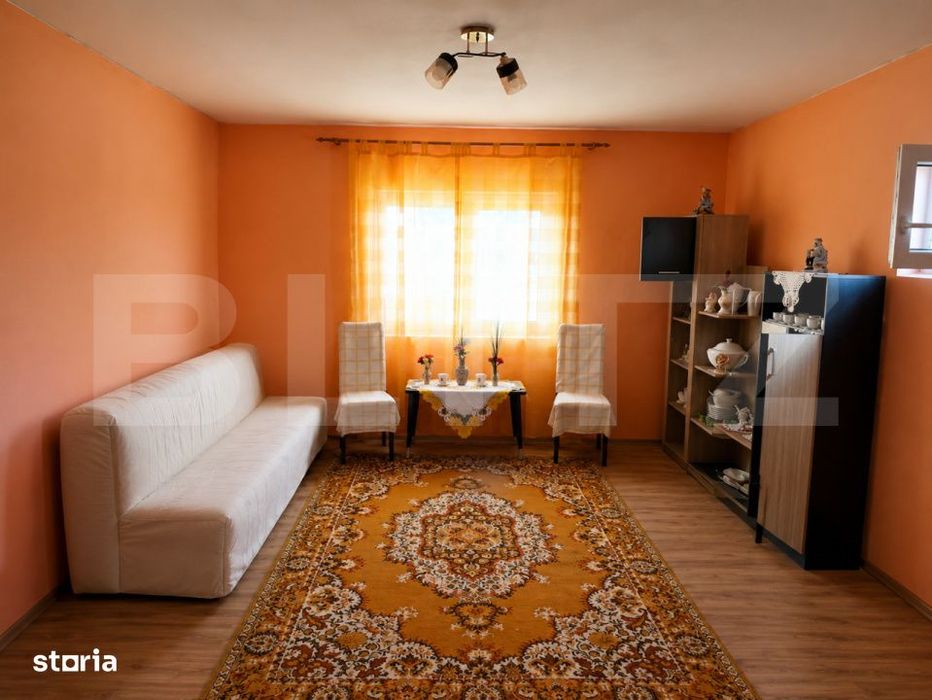 Casa cu 2 camere, 58 mp, zona Domanesti