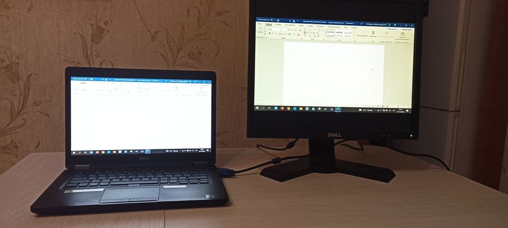 Мониторы DELL 4 шт. + Клавиатуры.