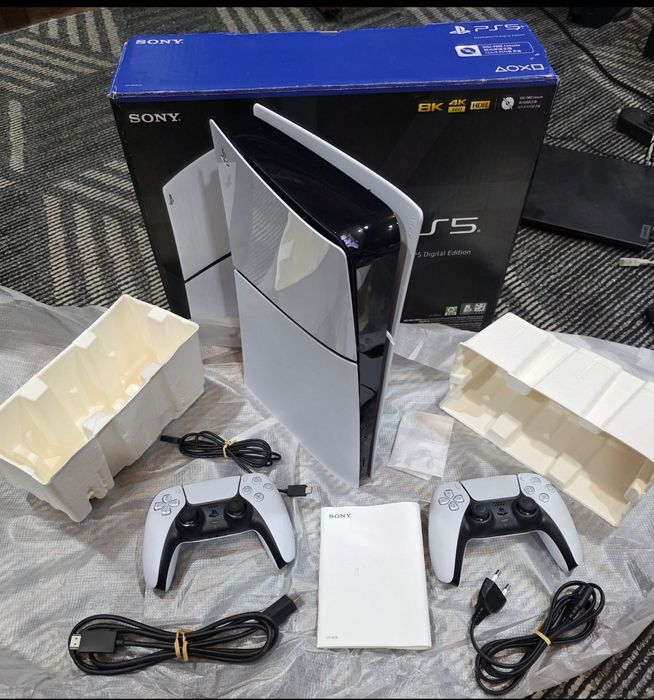 PS5 slim 1tb zlom v10 сотилади