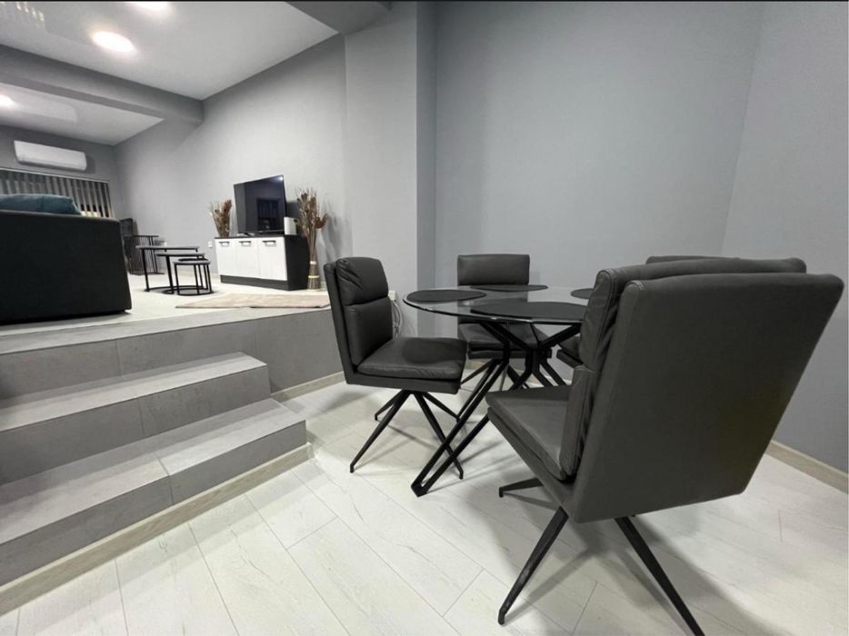 Дава се под наем Двустаен апартамент в Варна, Гръцка махала - 50 кв.м за 880 € - Снимка #2