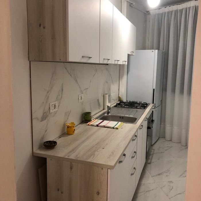Închiriez apartament 2 camere