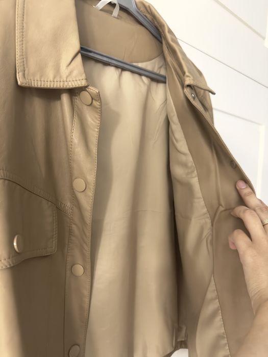 Женская кожаная куртка