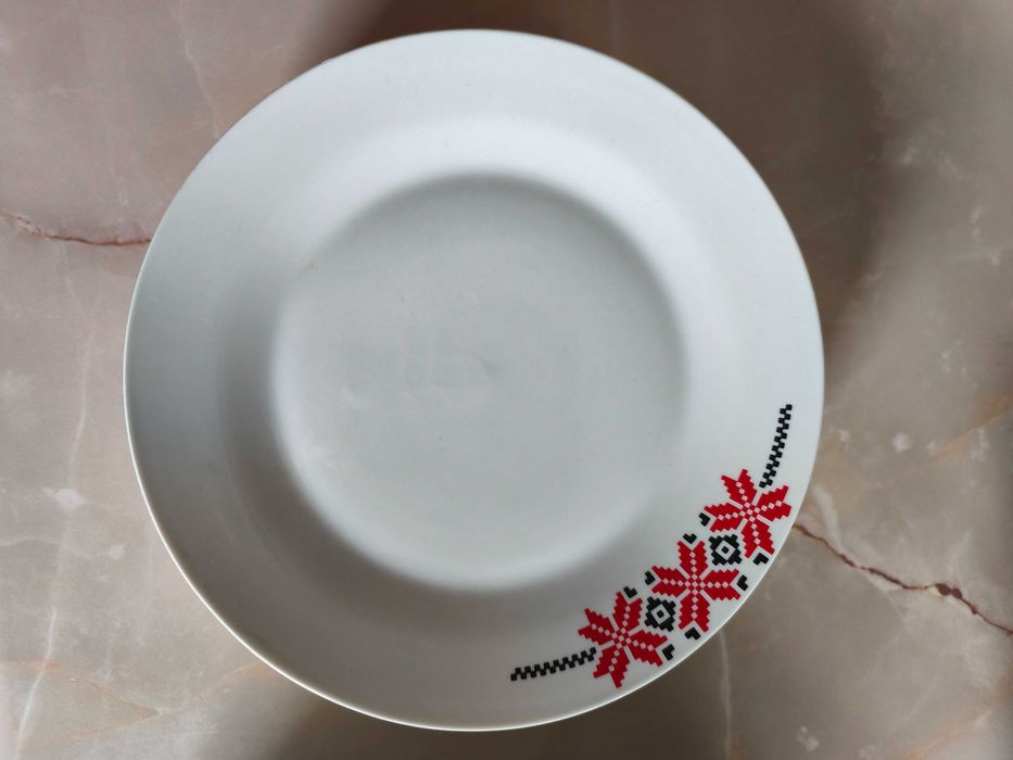 set farfurii model etnic/traditional