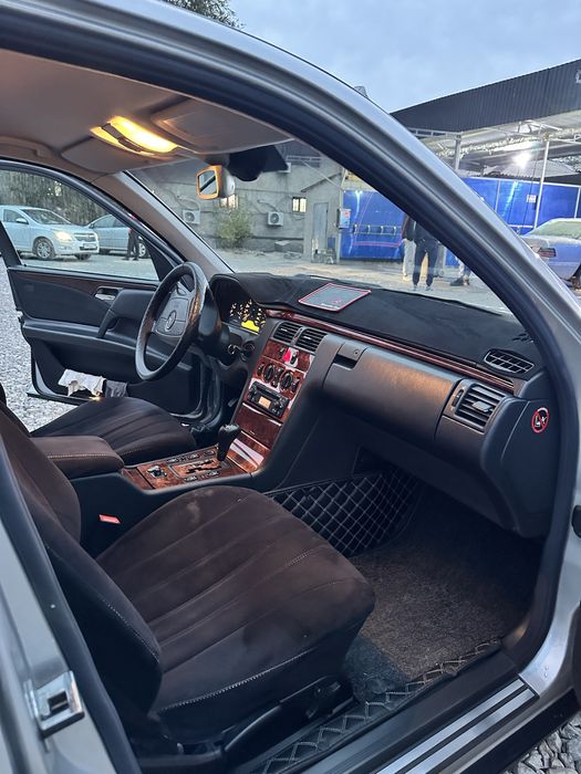 Мерседес 210 сатылады