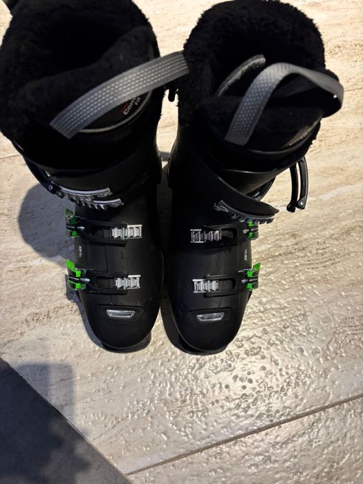 Продам ботинки для лыж