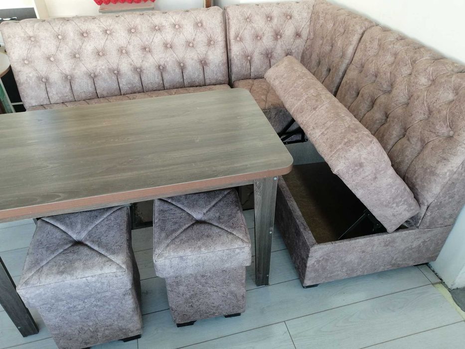 Кухонный уголок  2 года гарантия на Хороший пружины