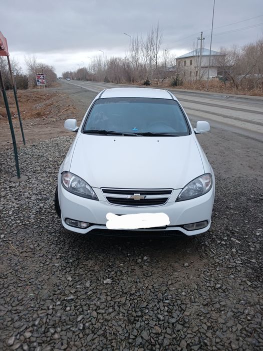 Jentra rangi aq sastayanasi yaxshi