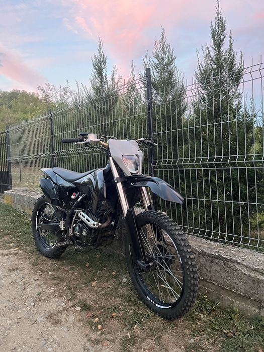 Vand cross alfarad t7 250cc sau schimb cu motociclete pt A1
