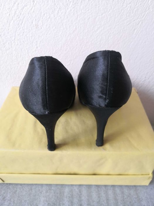 Дамски обувки с ток