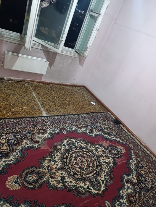 Bezmakler Chorsuda srochno  kvartiraga kvartirant qizlar olinadi.