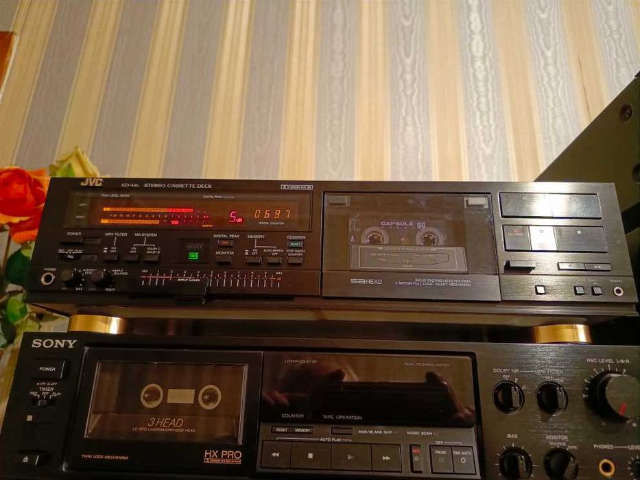 Кассетная приставка JVC KD-V6