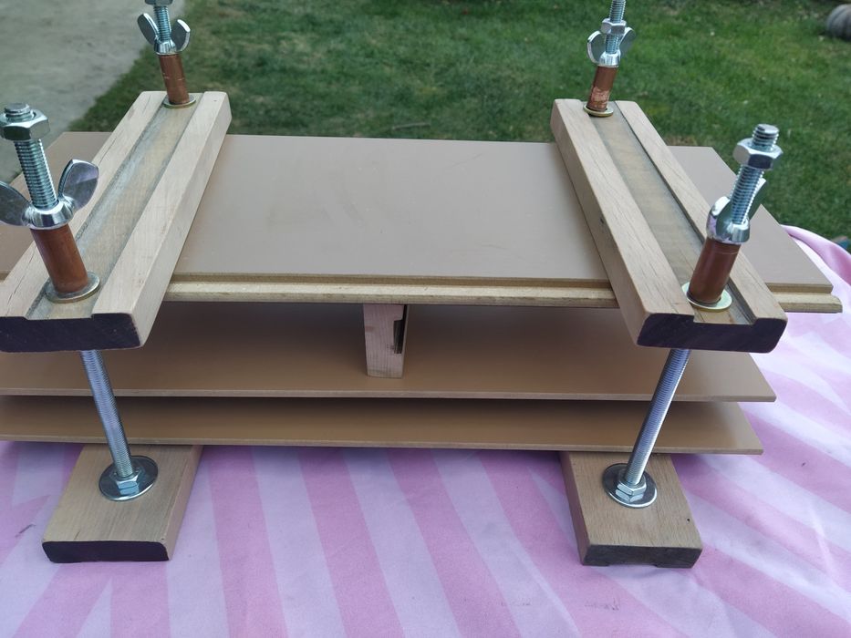 Стяга или преса за месо и други!