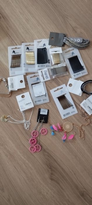 Lot accesorii  pentru femei