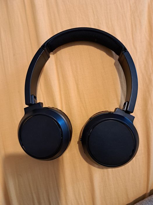 vand căști pe bluetooth  philips