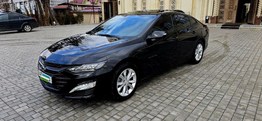 MALIBU 2 XL 2023 qora kraska tozza  mers hododvoy