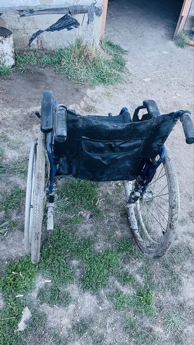 Инвалидная коляска