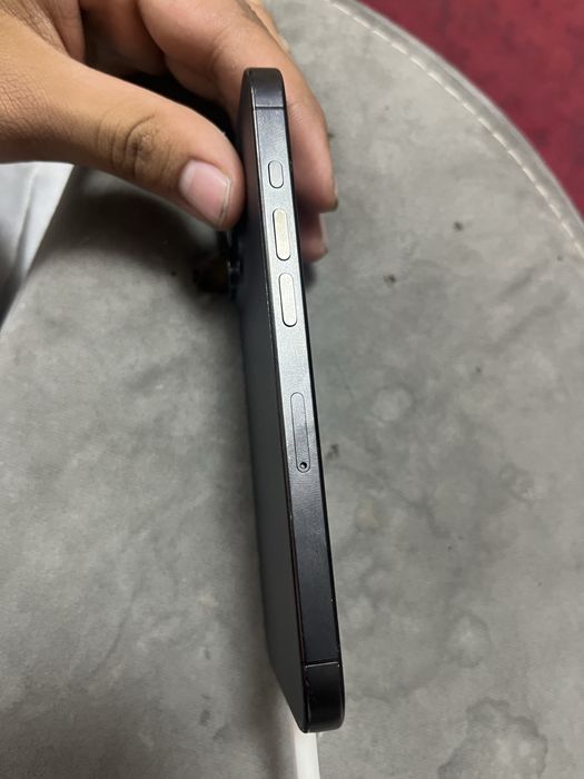 Iphone 15 pro  продаю срочно