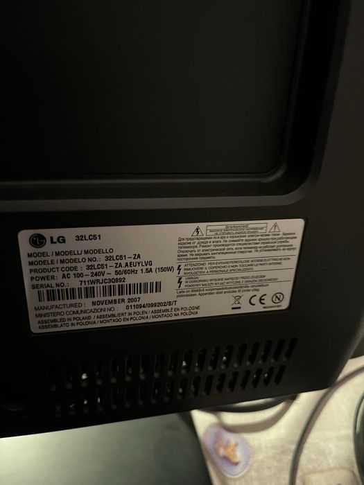Vând televizor LG