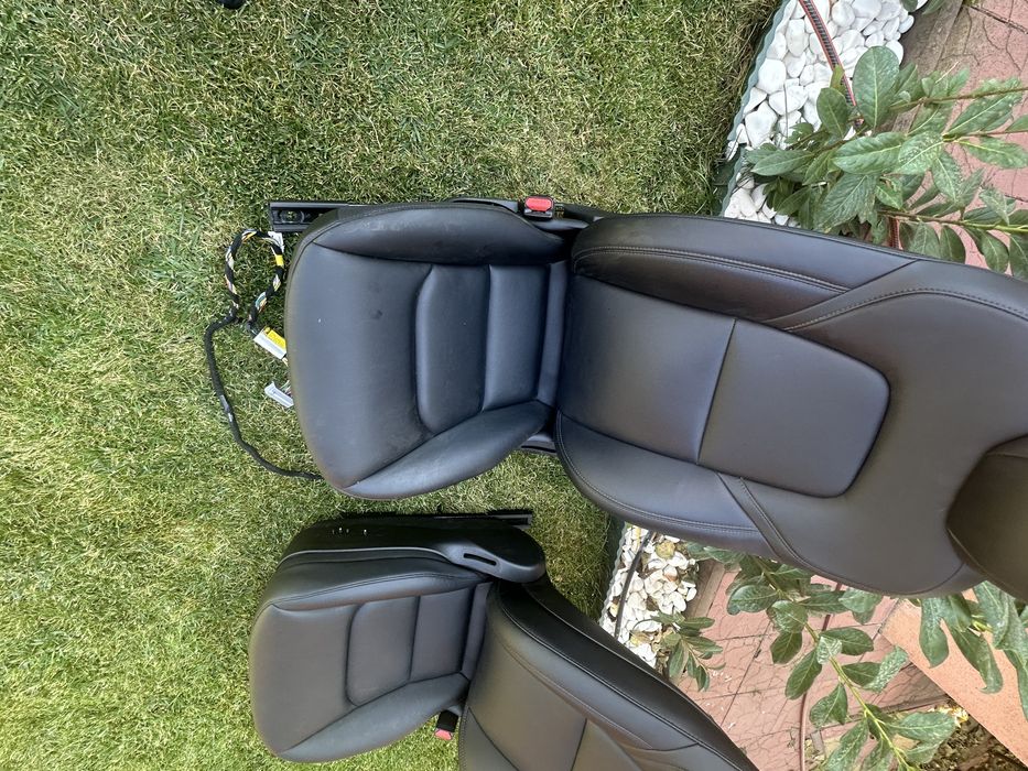 Scaune Tesla model 3 an 2023