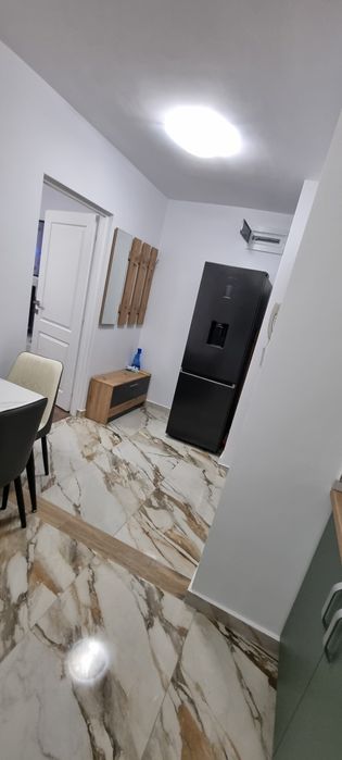 Apartament 2 camere de închiriat – complet renovat – Str. Careiului