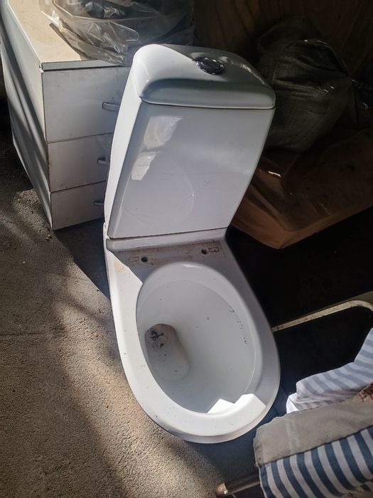 Продам унитаз б/у
