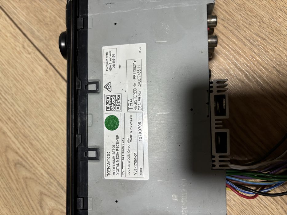 Продам магнитофон Kenwood KMM-BT306