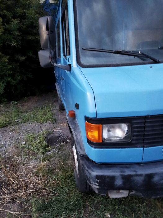 Продаю Мерседес 609D