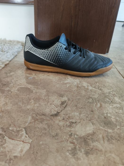 Ghete de fotbal Kipsta-Dechatlon