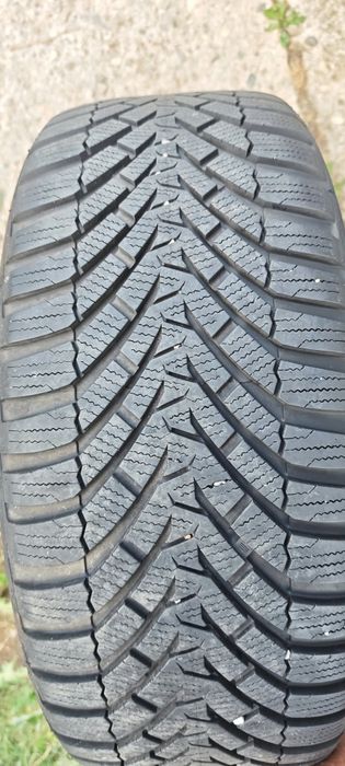 Зимни гуми CST 225/45/18