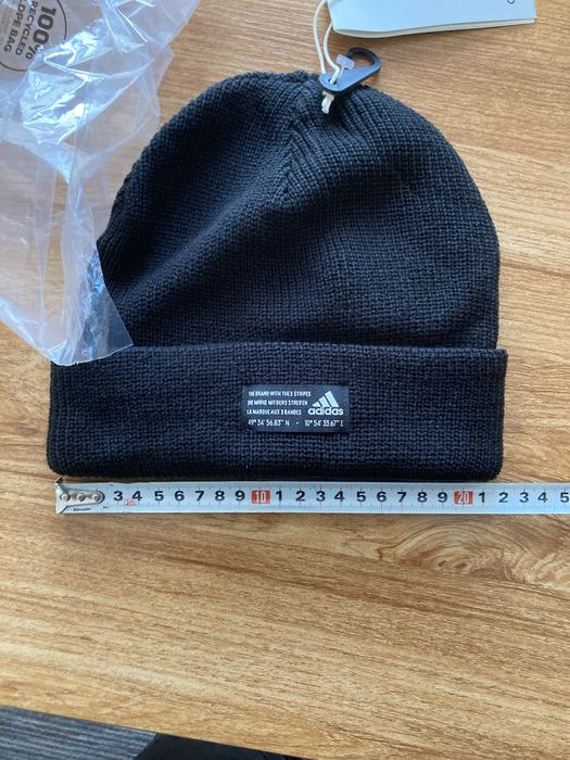 Оригинална Зимна шапка Adidas